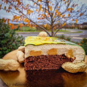 Go Nuts žemės riešutų ir kavos tortas