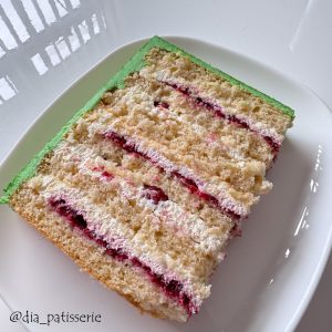 Kreminio sūrio tortas su avietėmis